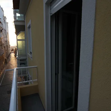 Ferhouse Dreams 나자레